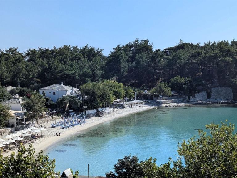 Aliki Beach